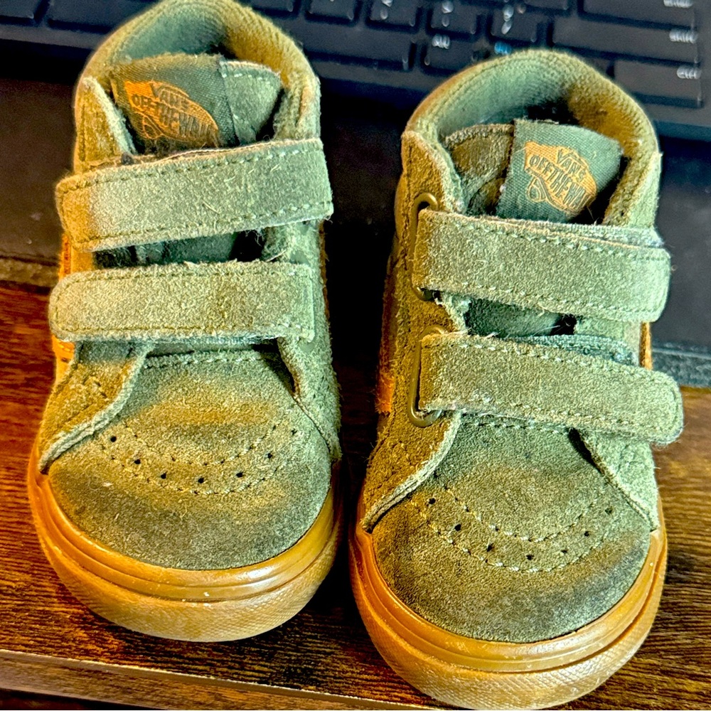 Toddler Vans SK8-MID V Shoe Size 5c